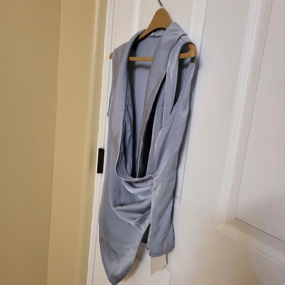 Ace By Aimee Blue Satin Sleeveless Top Size: MEDIUM - NWT - Picture 4 of 9